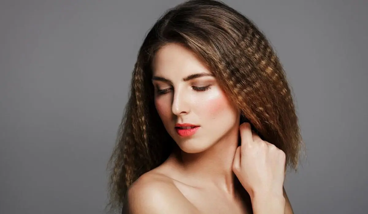 Crimped Hair - Different Types Of Crimped Hairstyles For Women