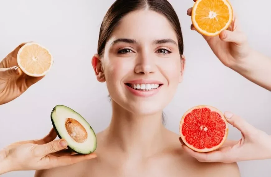 8 Foods To Instantly Get Glowing Skin
