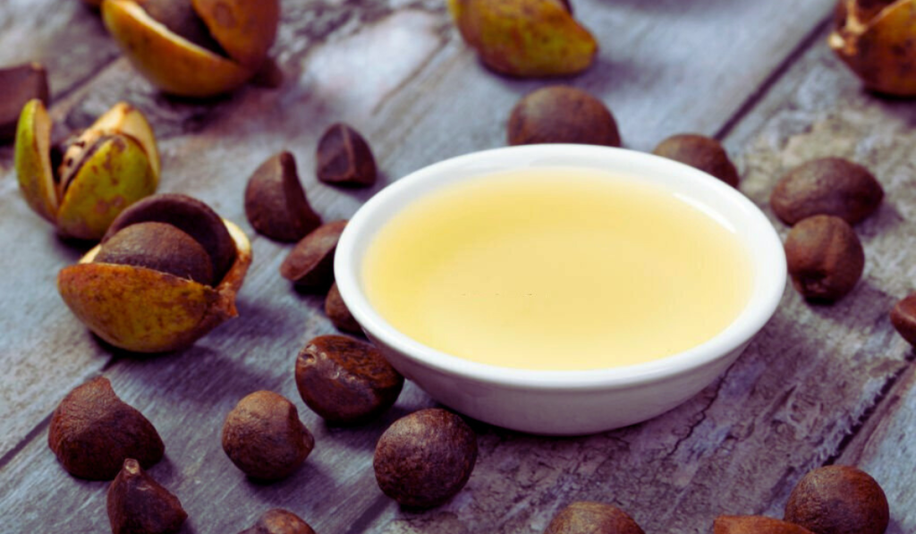 advantages Of Using Jojoba Oil For Hair