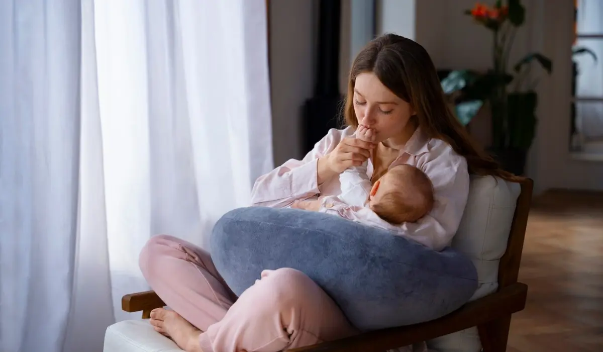 Healthy Breastfeeding Tips